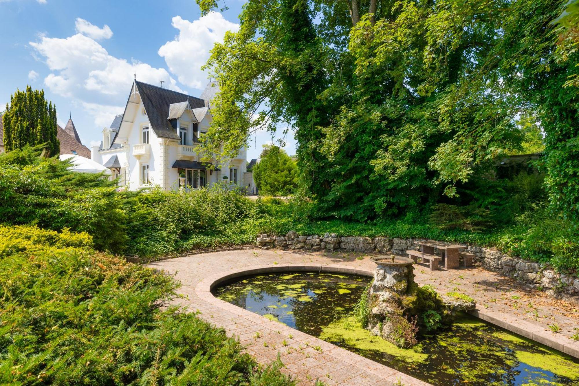 Le Moulin Du Landion Hotel Et Spa Dolancourt Exteriör bild