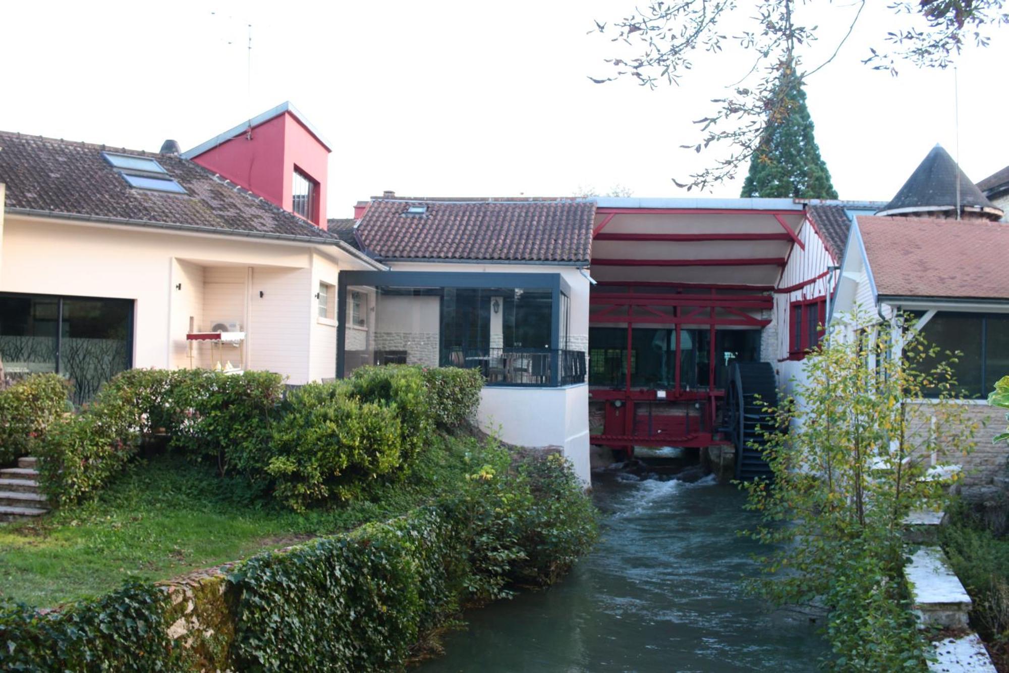 Le Moulin Du Landion Hotel Et Spa Dolancourt Exteriör bild