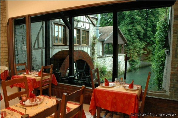 Le Moulin Du Landion Hotel Et Spa Dolancourt Restaurang bild